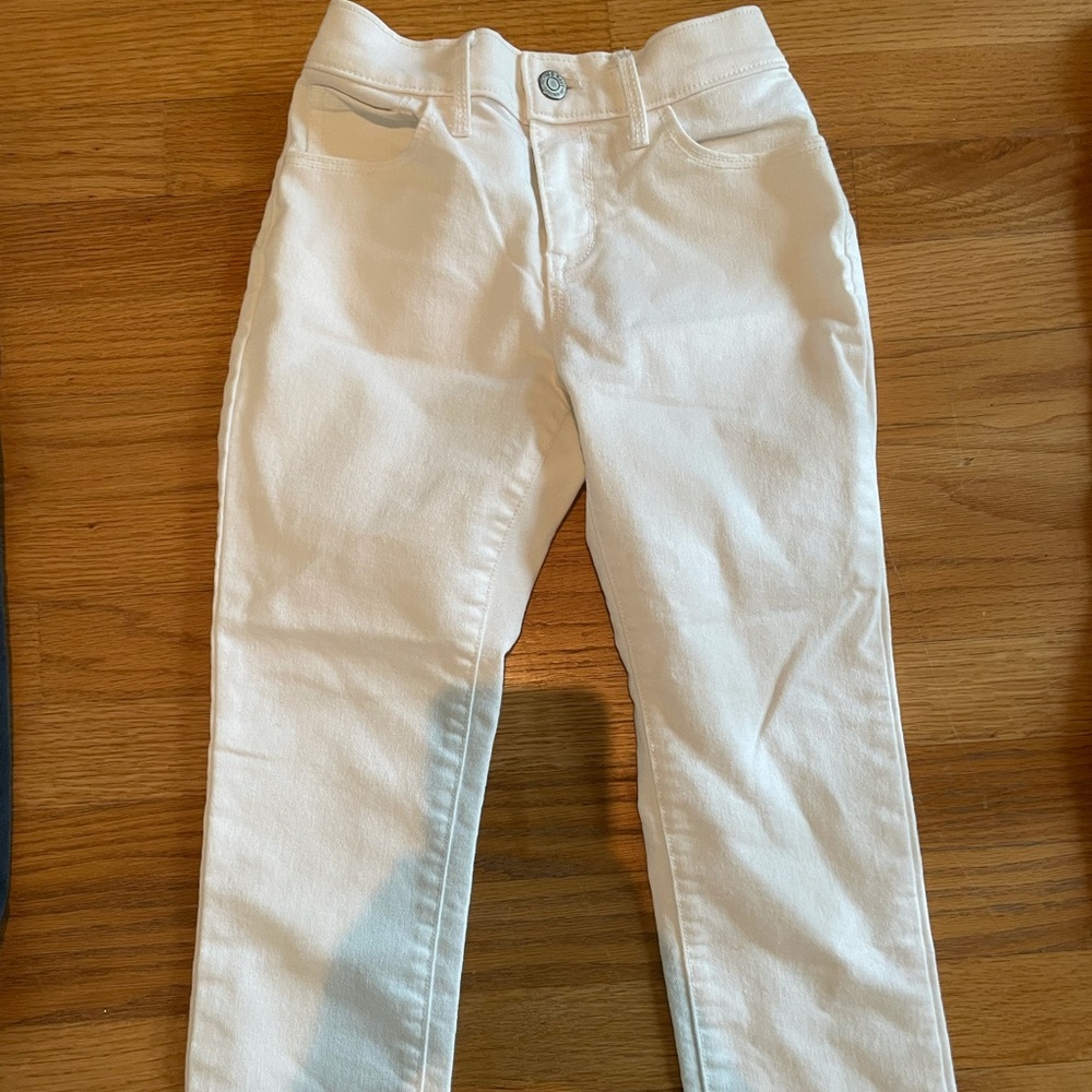 White Cropped Old Navy Jeans